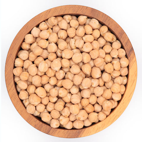 Gedroogde Kikkererwten in houten bakje